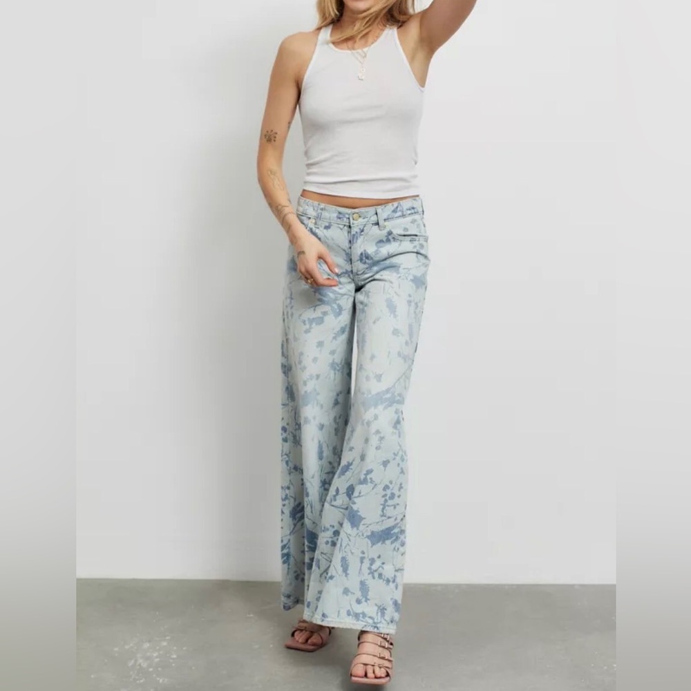 Urban Outfitters BDG Low A Wide Floral Print Jeans